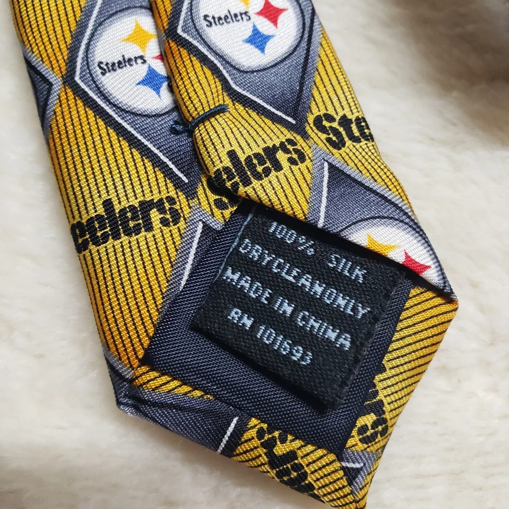 NFL Pittsburgh Steelers 100% Silk Necktie